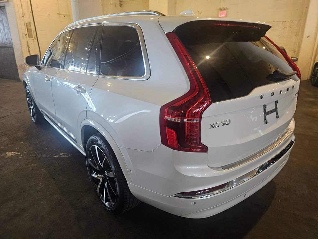 Certified 2024 Volvo XC90 B6 Ultimate w/ Protection Package Premier AWD/4WD image 2
