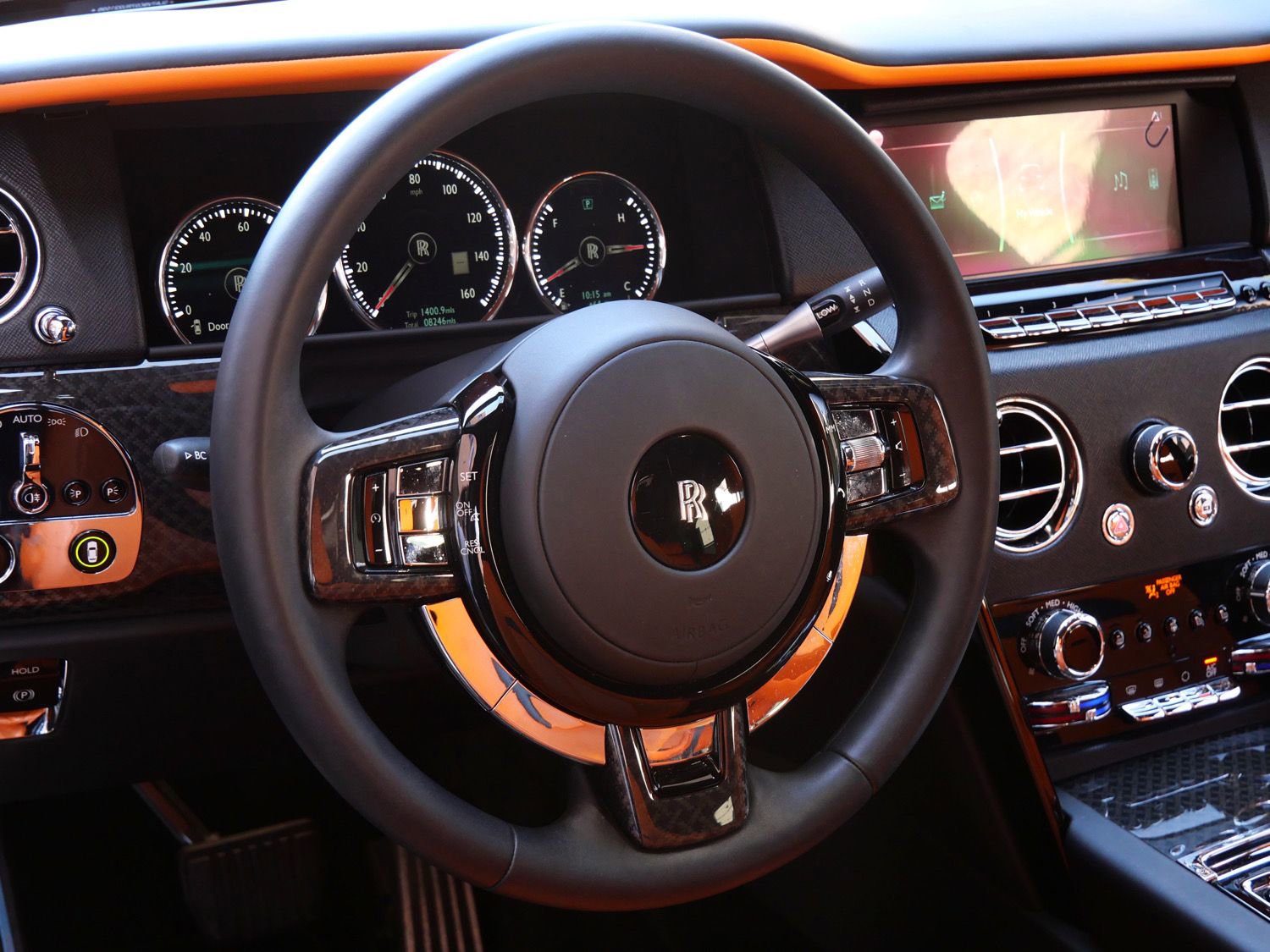 Used 2024 Rolls-Royce Cullinan Black Badge image 23