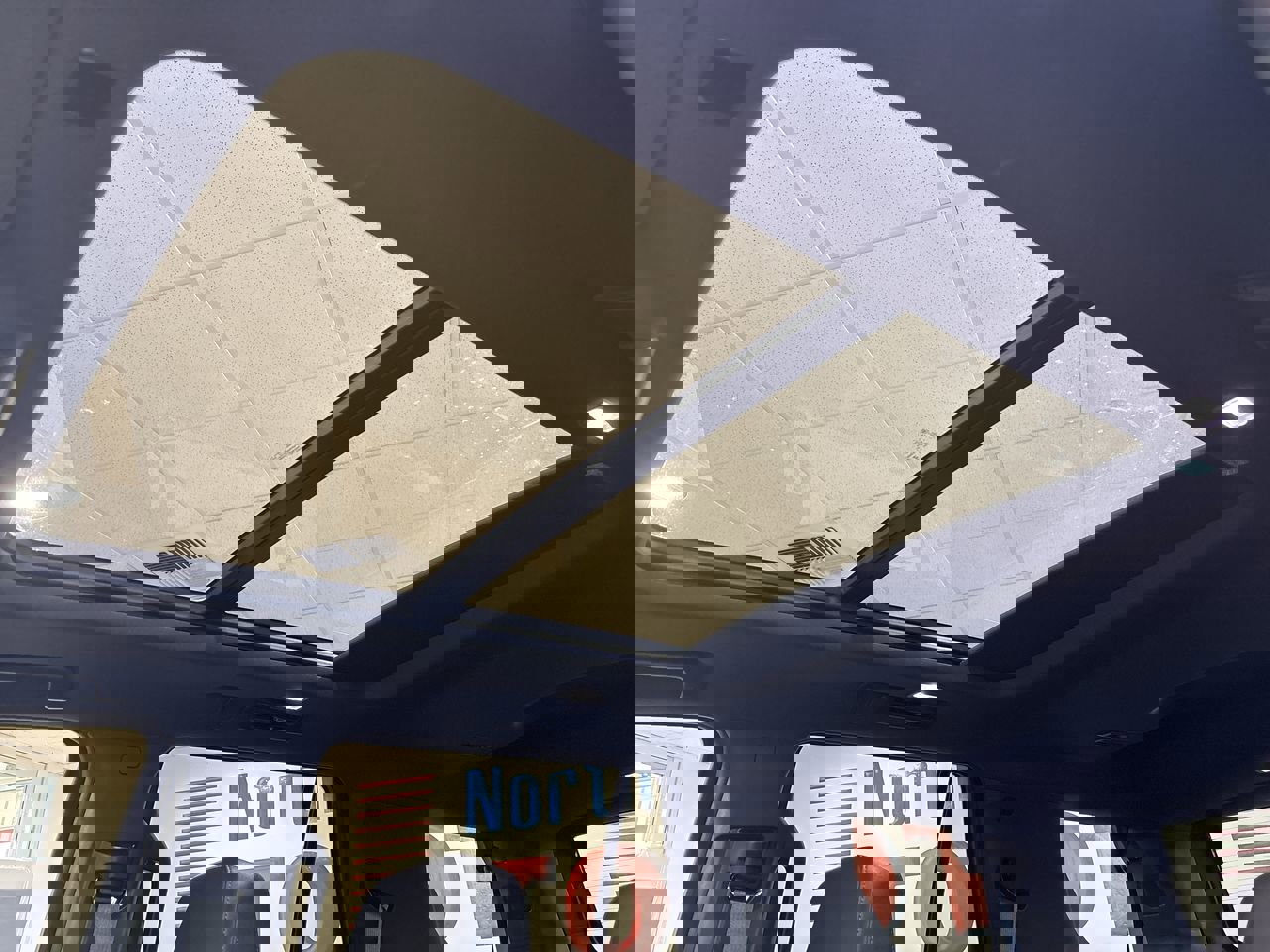 Used 2024 Chevrolet Tahoe Z71 w/ Luxury Package image 22