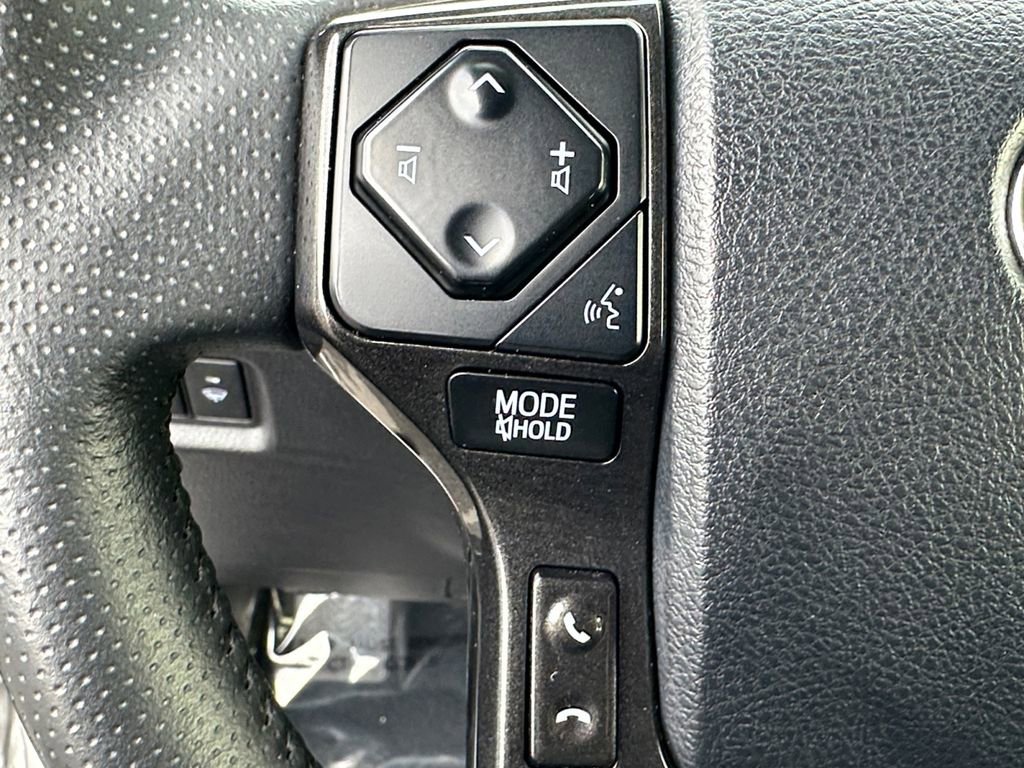 Used 2024 Toyota 4Runner TRD Off-Road image 20