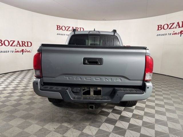 Used 2018 Toyota Tacoma TRD Off-Road w/ TRD Premium Off Road Package AWD/4WD image 7