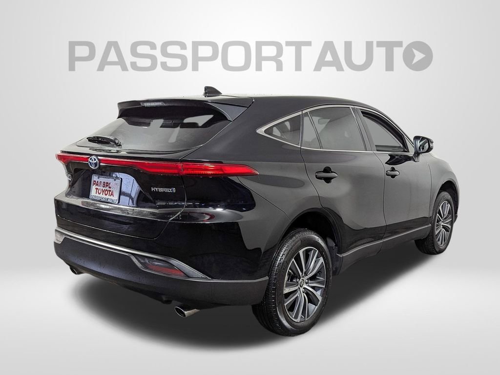 Used 2022 Toyota Venza LE image 8