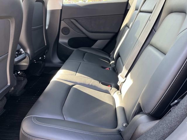 Used 2023 Tesla Model Y Performance AWD/4WD image 19