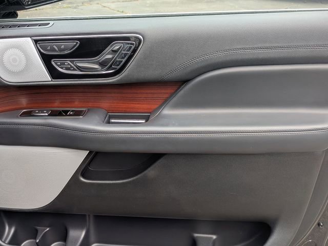 Certified 2023 Lincoln Navigator L Reserve AWD/4WD image 40