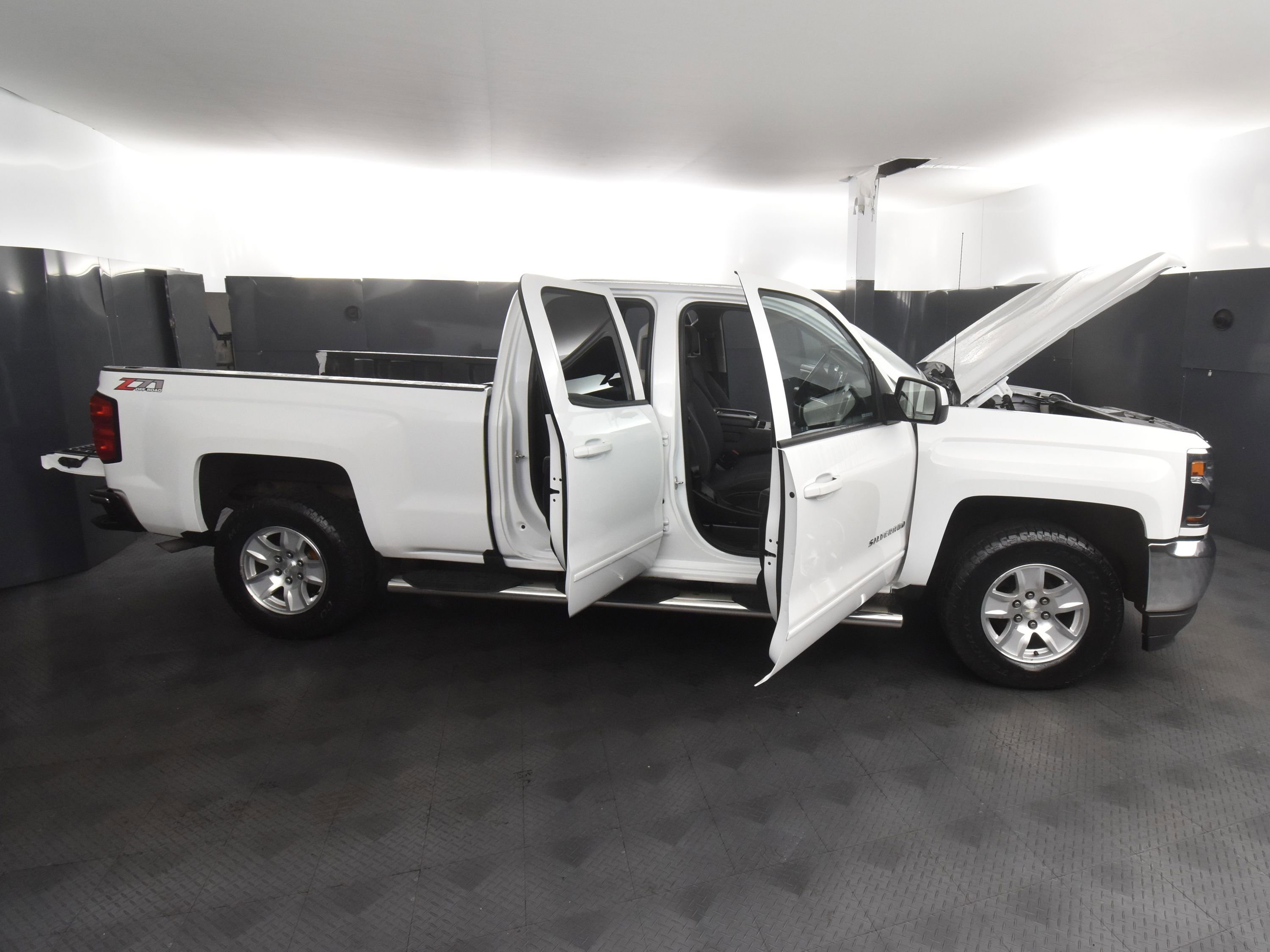 Used 2019 Chevrolet Silverado 1500 LT image 38