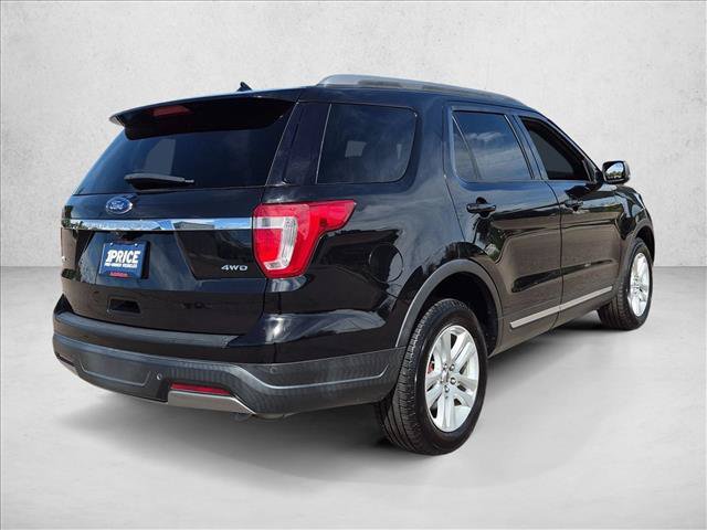 Used 2019 Ford Explorer XLT w/ Equipment Group 202A AWD/4WD image 5