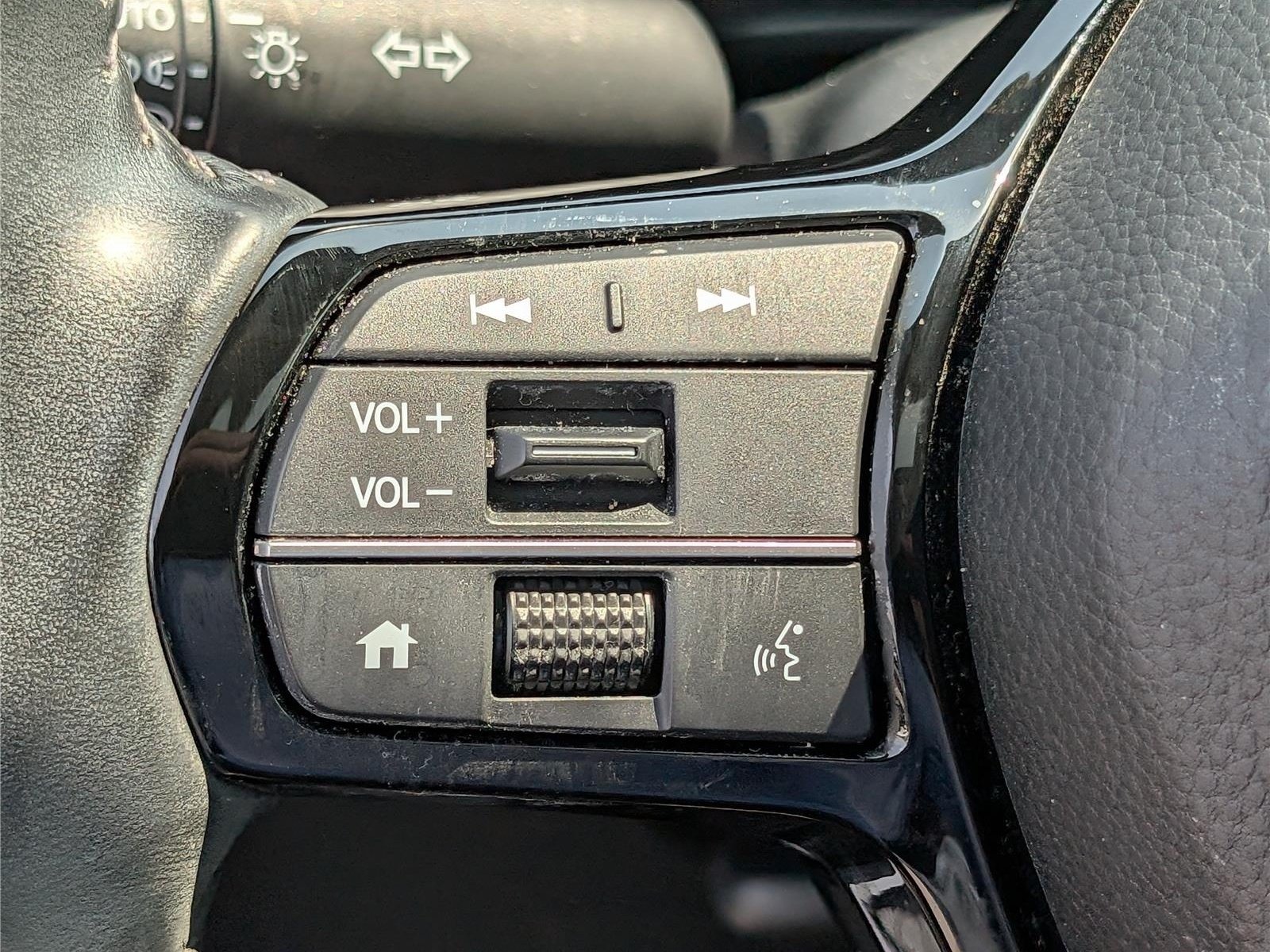 Used 2024 Honda CR-V EX-L image 23