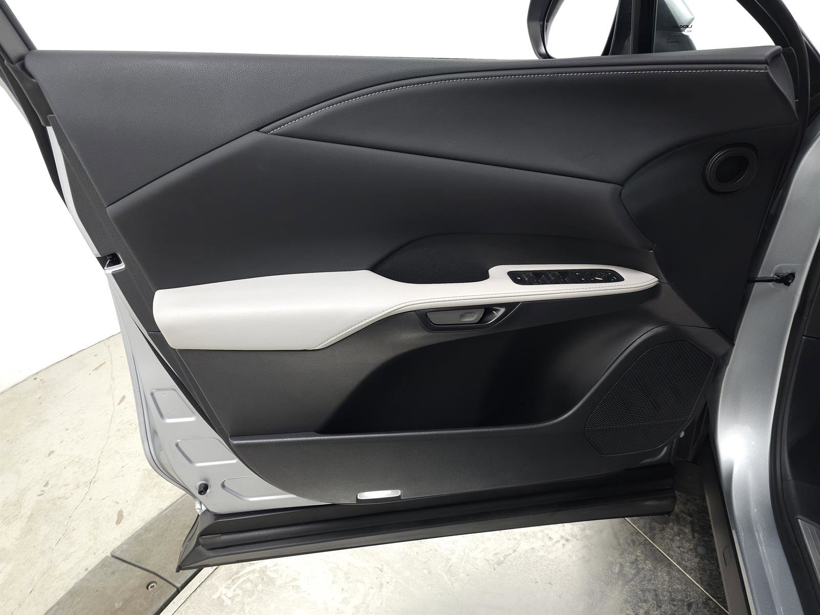 Certified 2023 Lexus RX 350 Premium w/ Accessory Package image 15