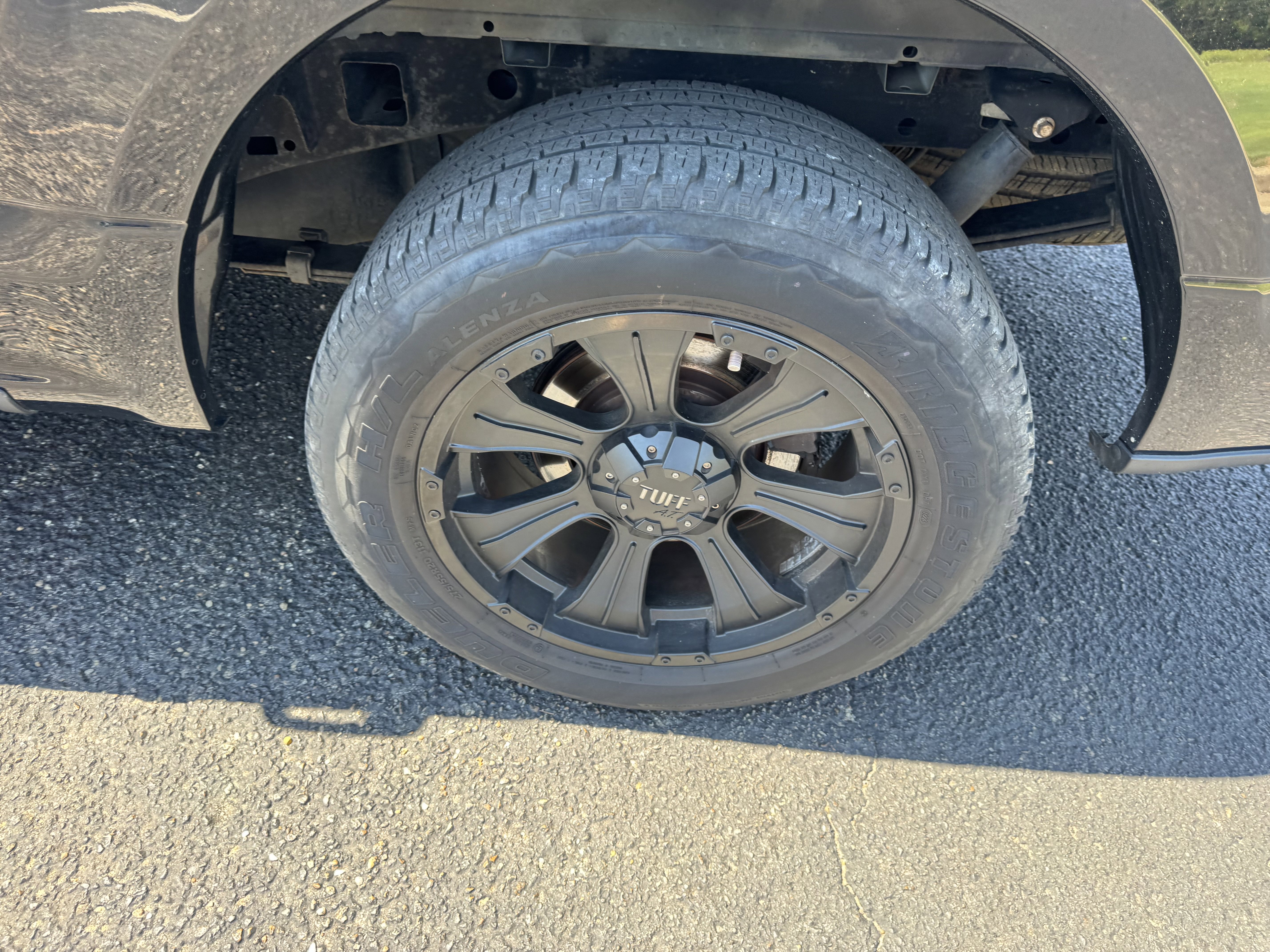 Used 2017 Ford F150 XLT w/ Equipment Group 302A Luxury image 9