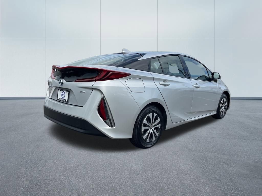Used 2020 Toyota Prius Prime XLE image 5
