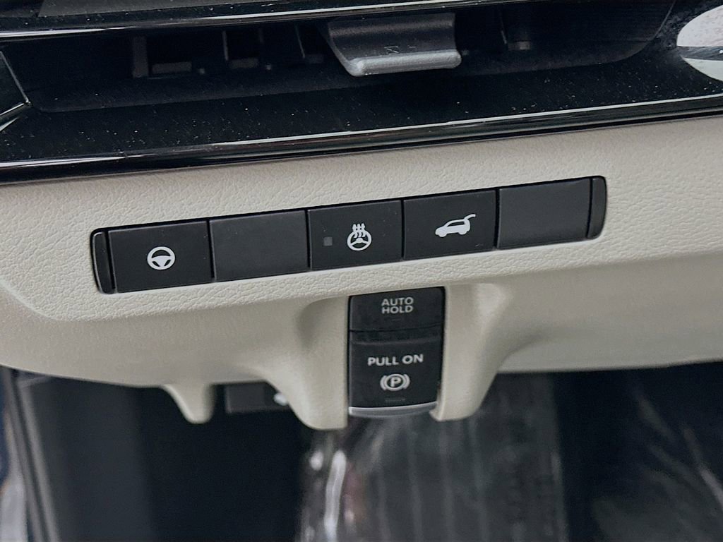Certified 2025 Nissan Murano SL w/ Cargo Package image 16