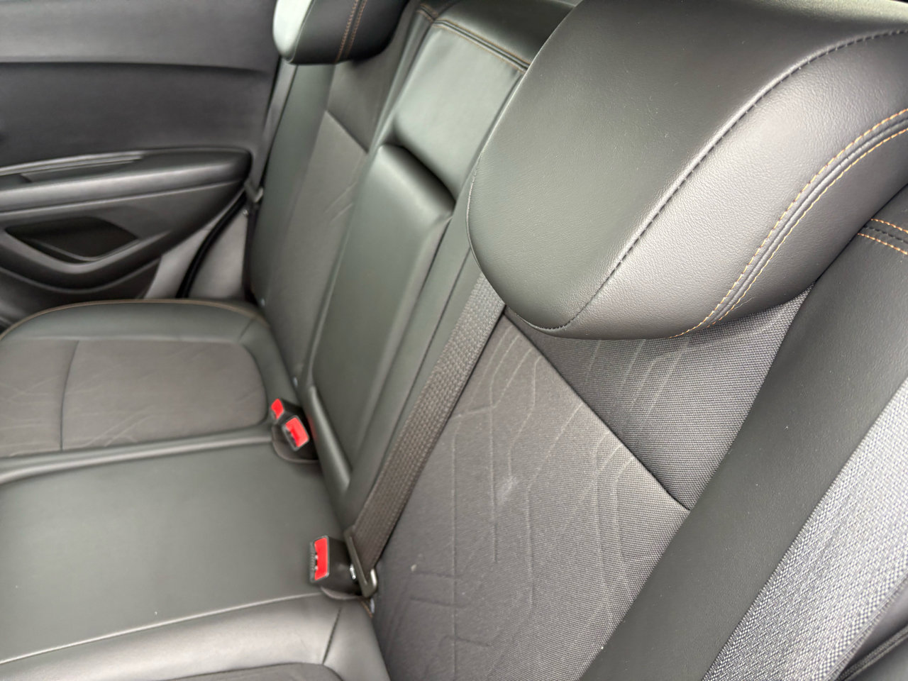 Used 2020 Chevrolet Trax LT w/ LT Convenience Package image 36