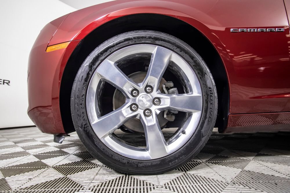 Used 2010 Chevrolet Camaro LT w/ RS Package RWD image 8