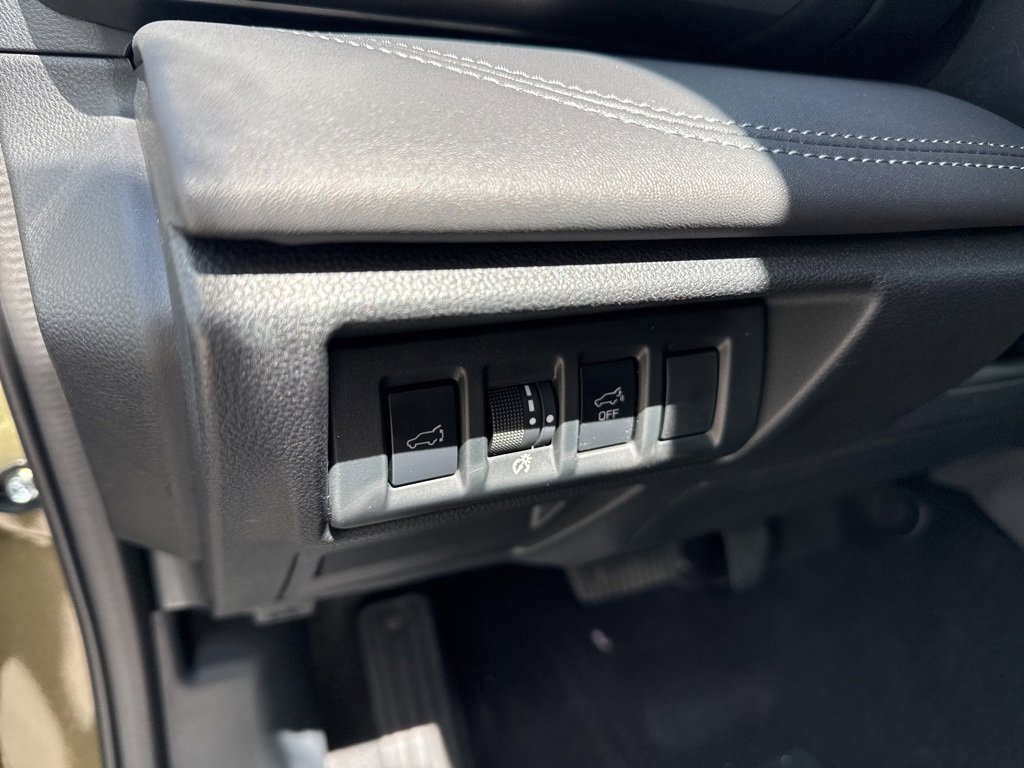 New 2025 Subaru Outback Touring XT image 11