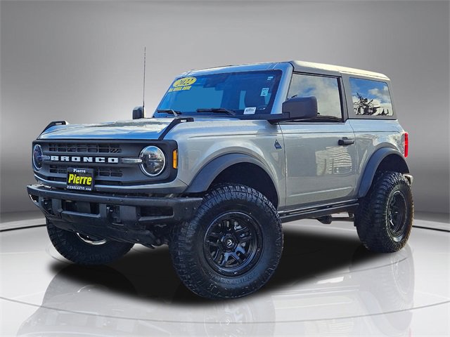 Used 2022 Ford Bronco Black Diamond image 1