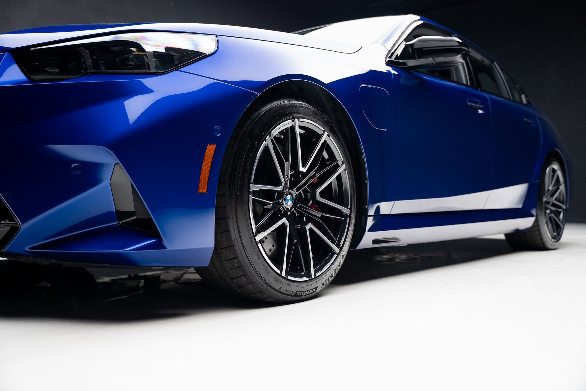 Used 2025 BMW M5 image 79