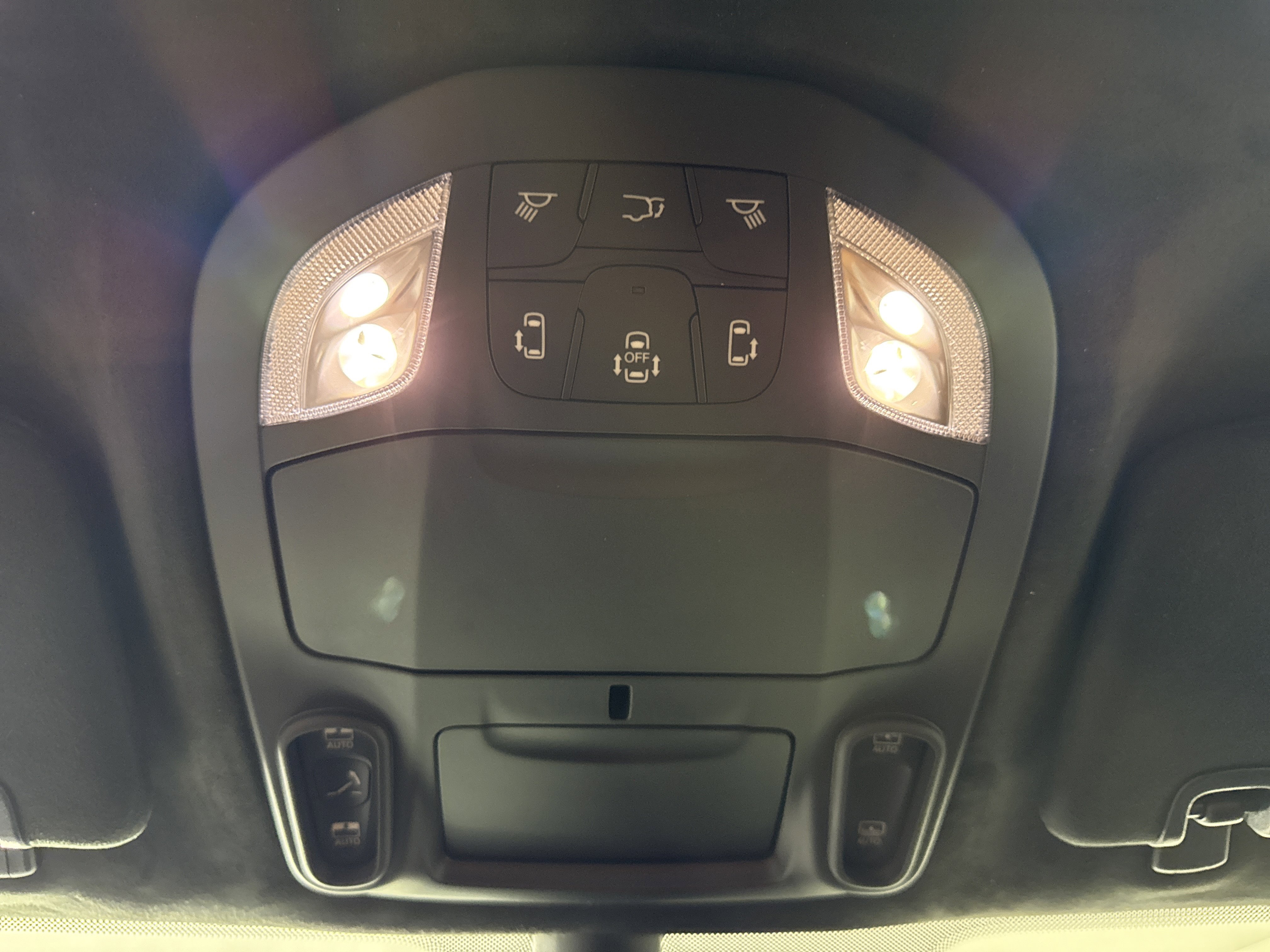 New 2026 Chrysler Pacifica Pinnacle image 21