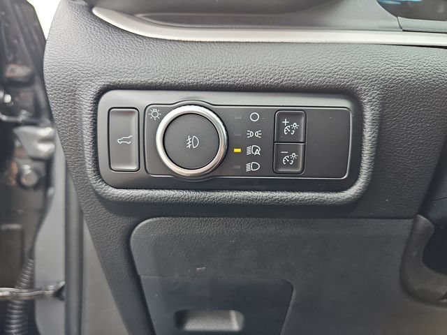 Certified 2023 Ford Explorer XLT w/ Equipment Group 202A RWD image 34