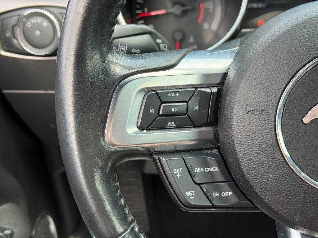 Used 2022 Ford Mustang Premium RWD image 31