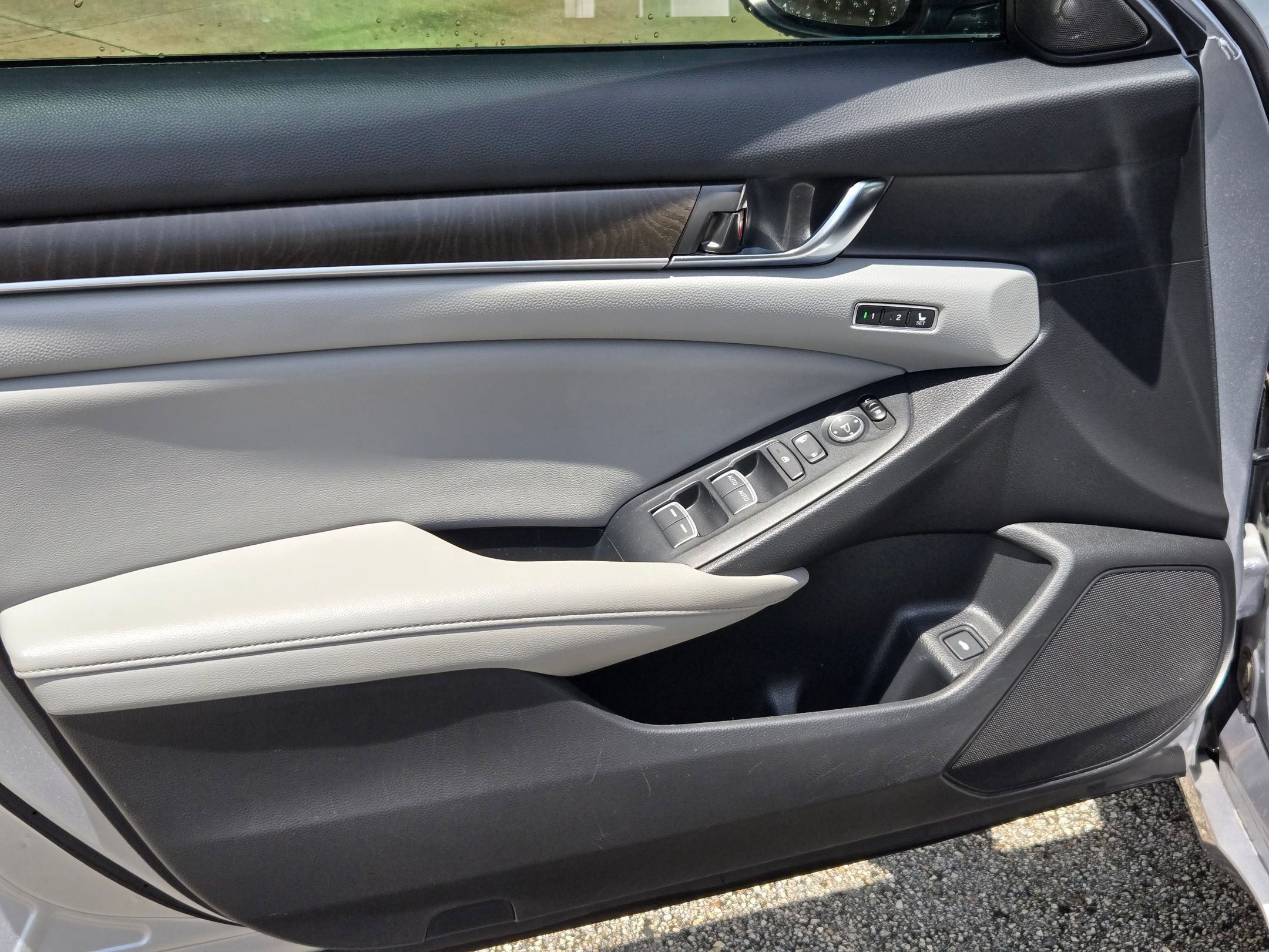 Used 2020 Honda Accord EX-L image 10