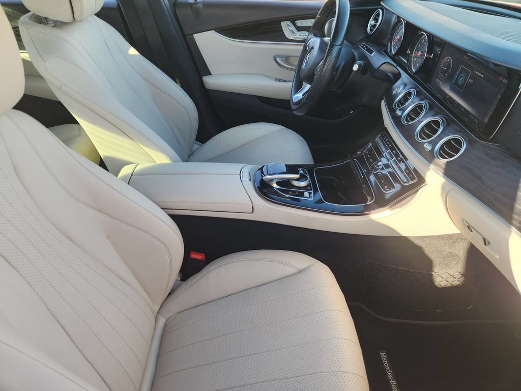 Used 2017 Mercedes-Benz E 300 image 12
