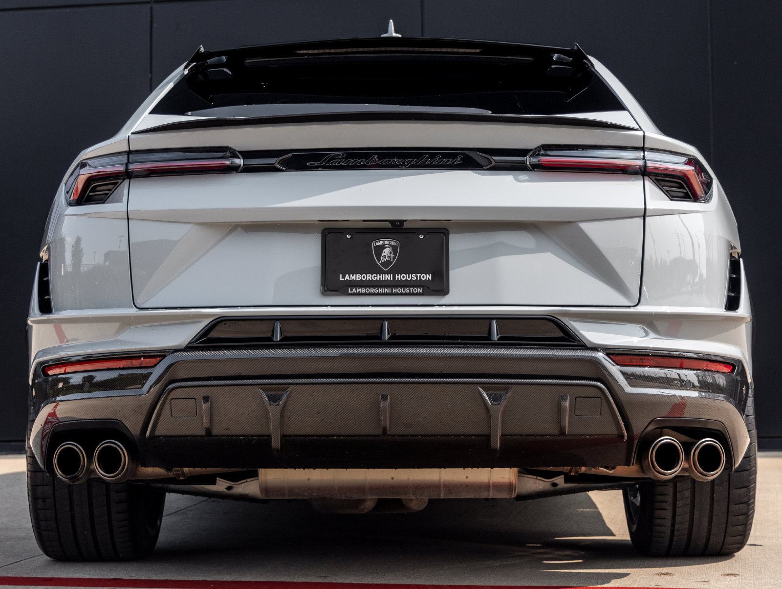Used 2024 Lamborghini Urus Performante AWD/4WD image 7