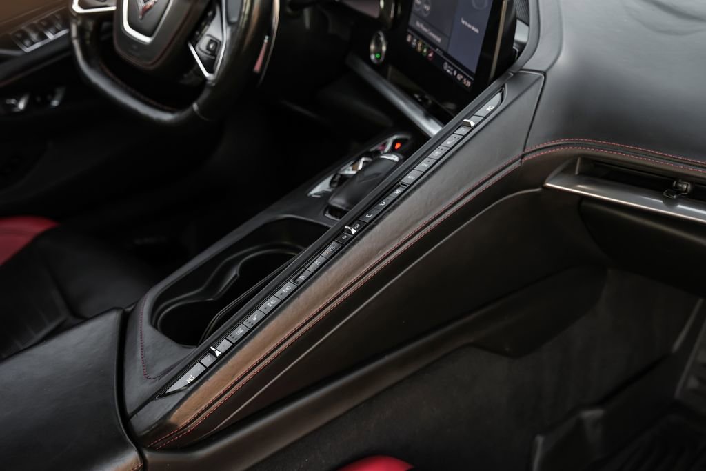 Used 2022 Chevrolet Corvette Stingray Premium Conv w/ Z51 Performance Package image 24