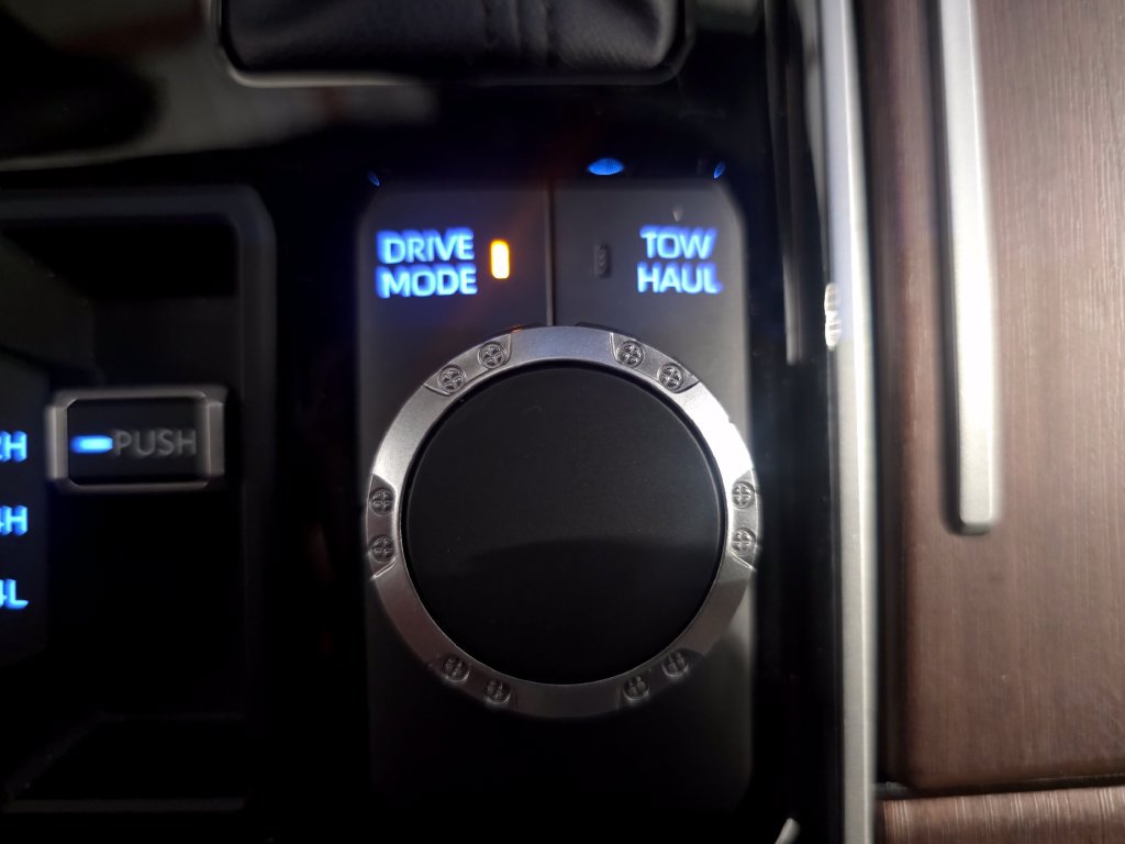 Used 2024 Toyota Sequoia Capstone AWD/4WD image 28
