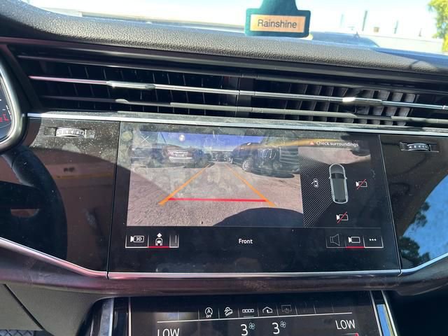 Used 2022 Audi Q8 Premium Plus w/ Premium Plus Package image 14