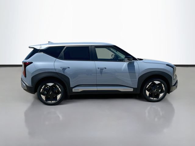 New 2027 Kia Seltos S FWD image 8