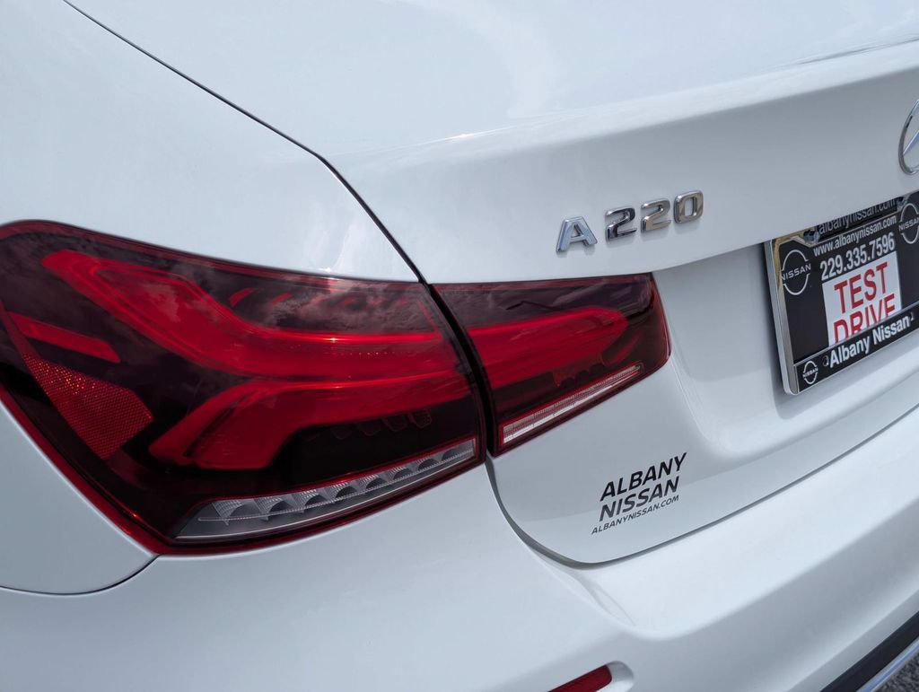 Used 2019 Mercedes-Benz A 220 image 10