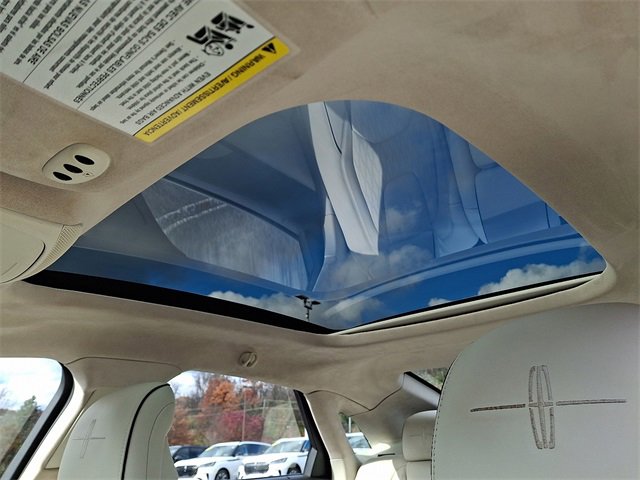 Used 2018 Lincoln MKZ Black Label w/ Climate Package image 16