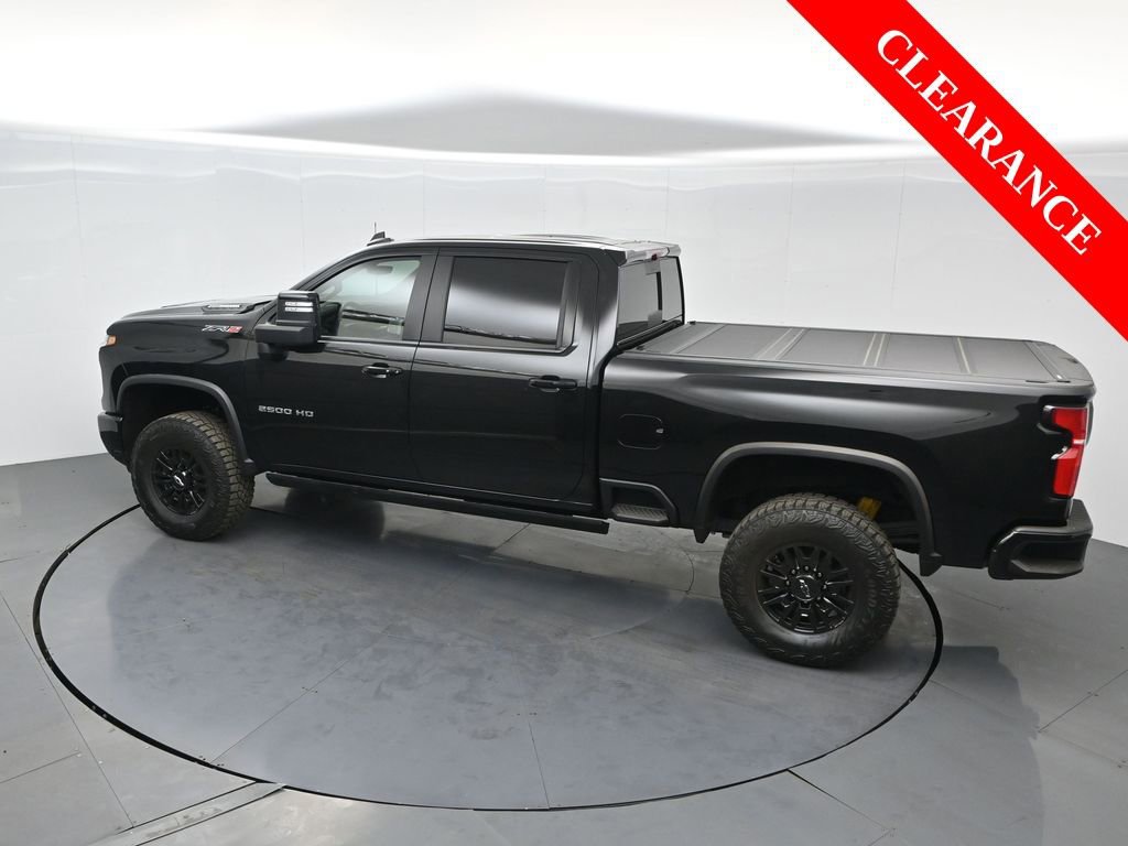 Used 2025 Chevrolet Silverado 2500 ZR2 w/ Technology Package image 57