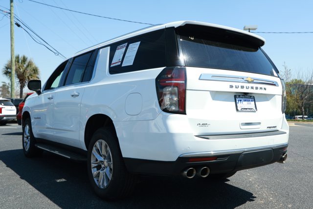 Used 2023 Chevrolet Suburban Premier image 8