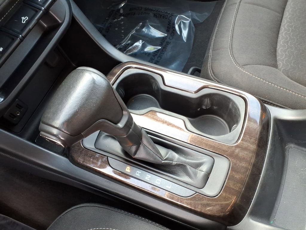 Used 2020 GMC Canyon SLE w/ Elevation Edition image 15