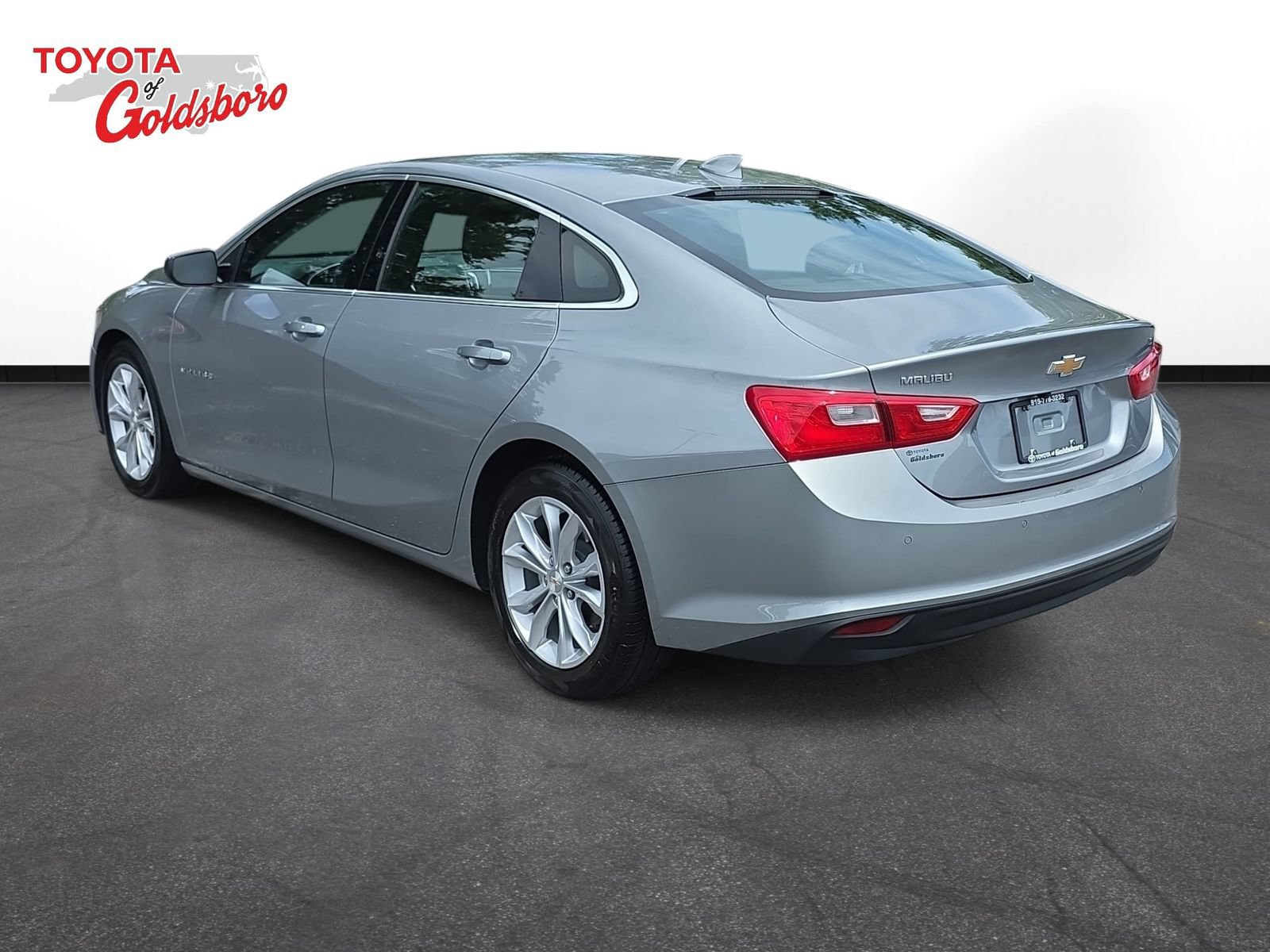 Used 2024 Chevrolet Malibu LT FWD image 7