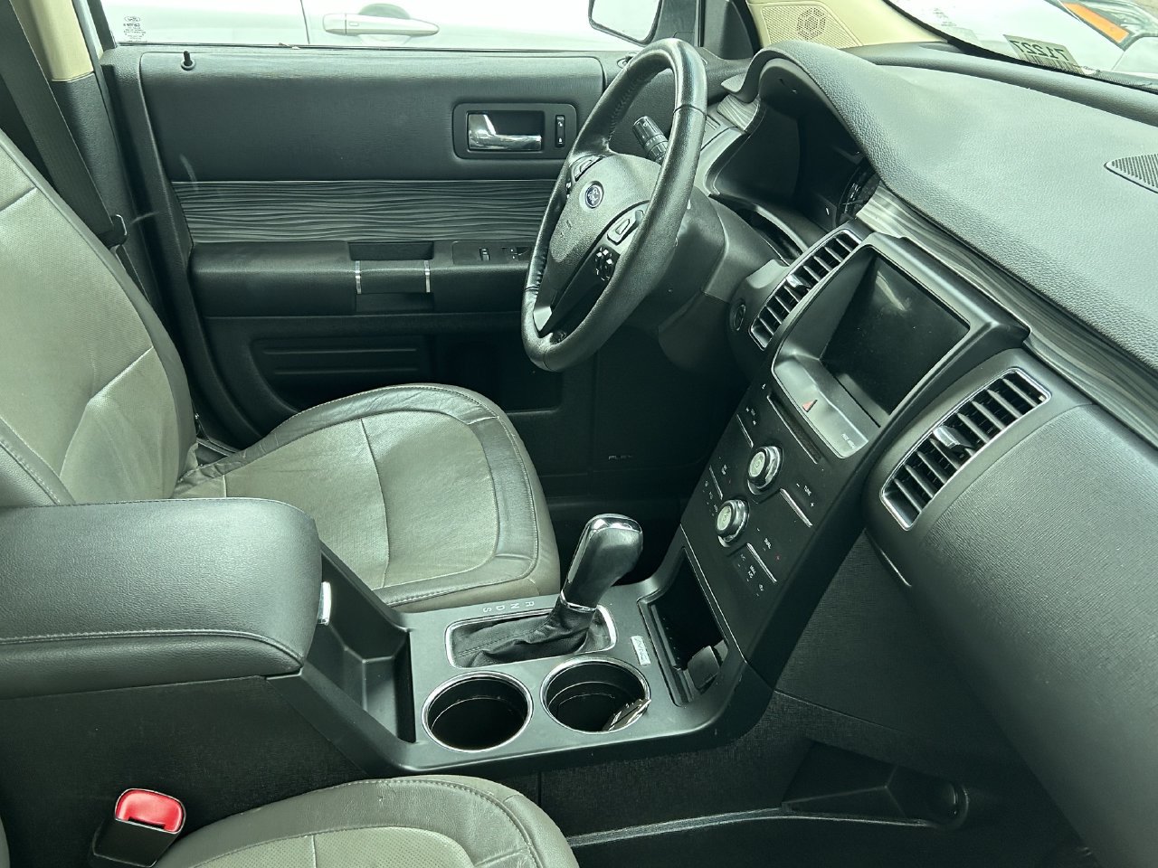 Used 2019 Ford Flex SEL w/ Equipment Group 202A FWD image 9
