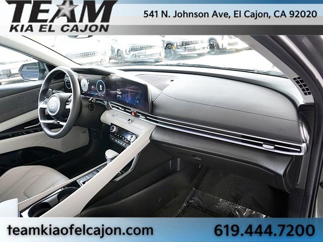 Used 2024 Hyundai Elantra Limited image 10