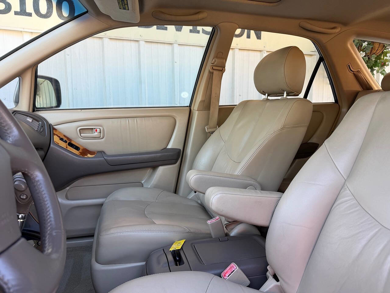 Used 2000 Lexus RX 300 4WD image 12