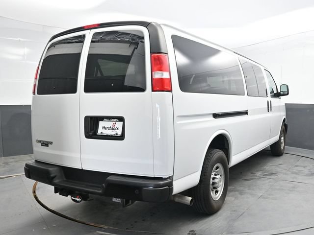 Used 2024 Chevrolet Express 3500 LS RWD image 6