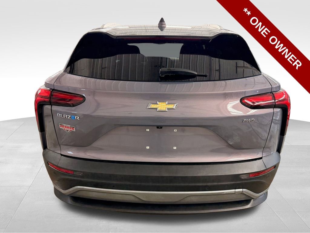 Used 2024 Chevrolet Blazer EV LT image 5