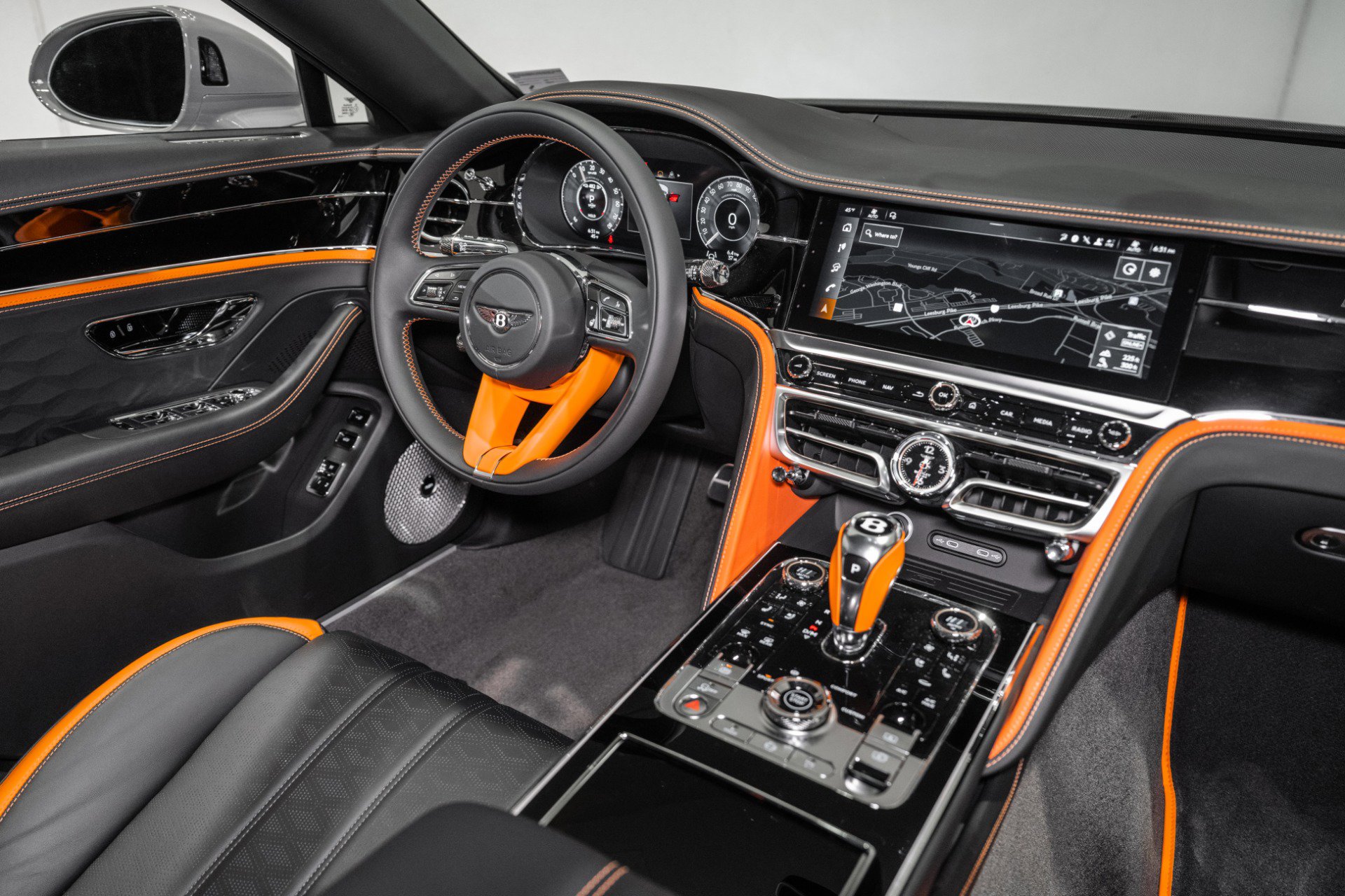 New 2026 Bentley Flying Spur Plug-In Hybrid image 28