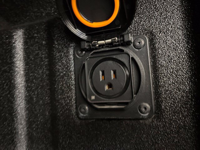 Used 2026 GMC Canyon Denali AWD/4WD image 19