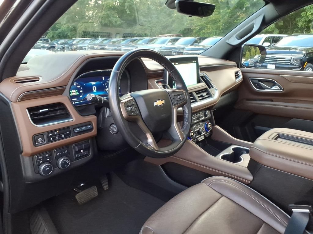 Certified 2022 Chevrolet Suburban High Country w/ Premium Package AWD/4WD image 11