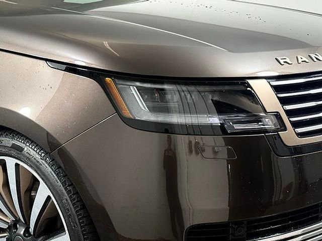 New 2026 Land Rover Range Rover SV AWD/4WD image 13