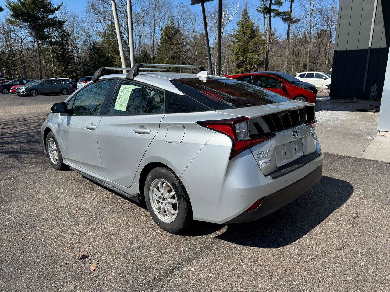 Used 2022 Toyota Prius LE AWD/4WD image 3