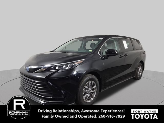 Used 2024 Toyota Sienna LE