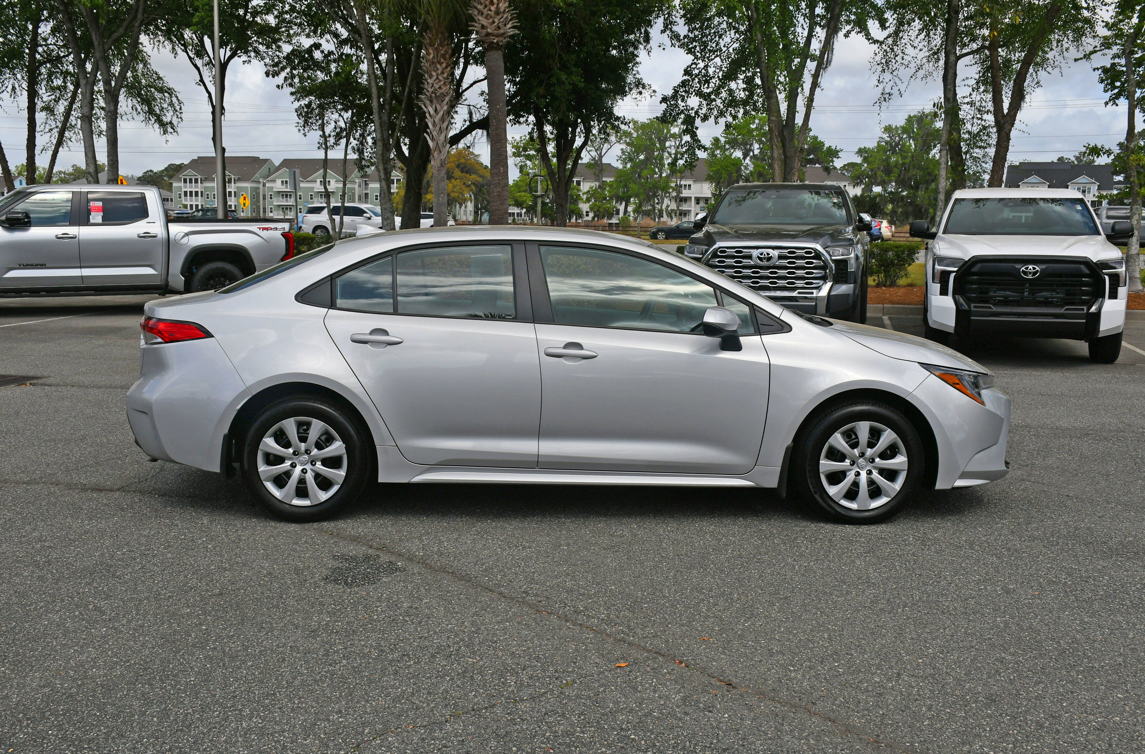 Certified 2026 Toyota Corolla LE FWD image 5