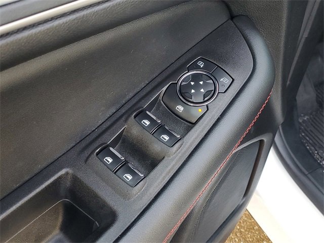 Certified 2024 Ford Edge ST-Line image 10