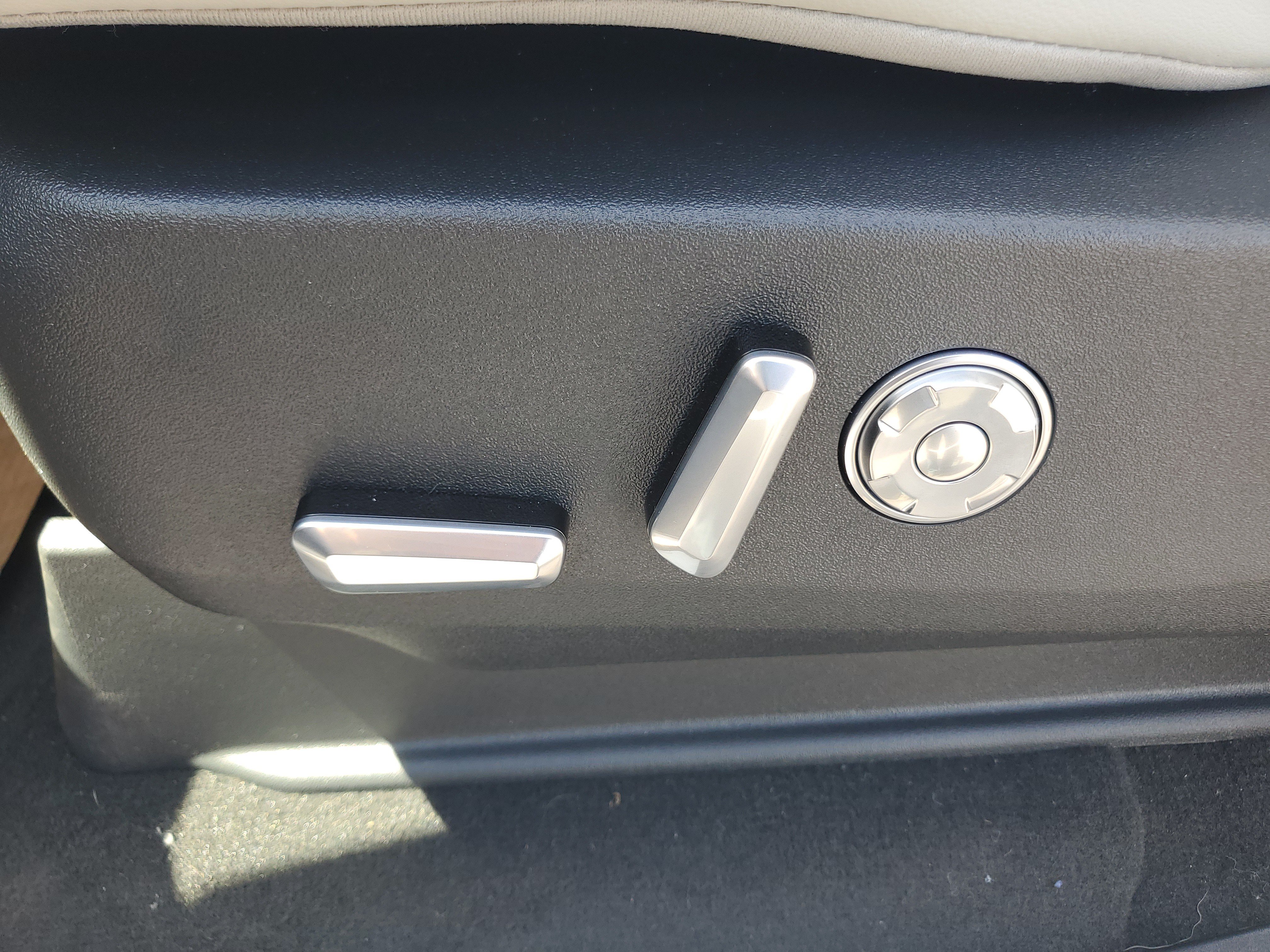 New 2026 Lincoln Navigator Black Label AWD/4WD image 13